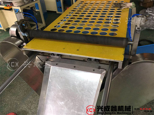 吸塑圆筒削盖机